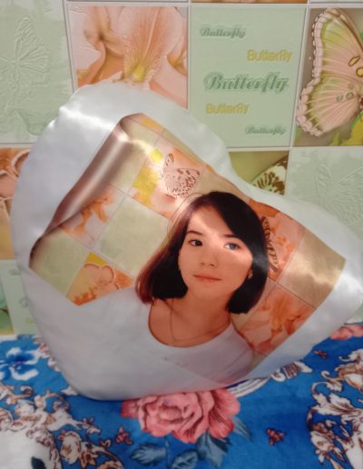 Друк для дівчинки на подушці сердечку